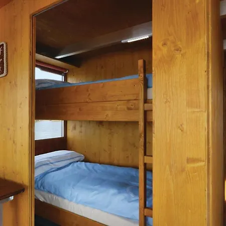 Lovely Ship In With Kitchenette Botel Radewege
